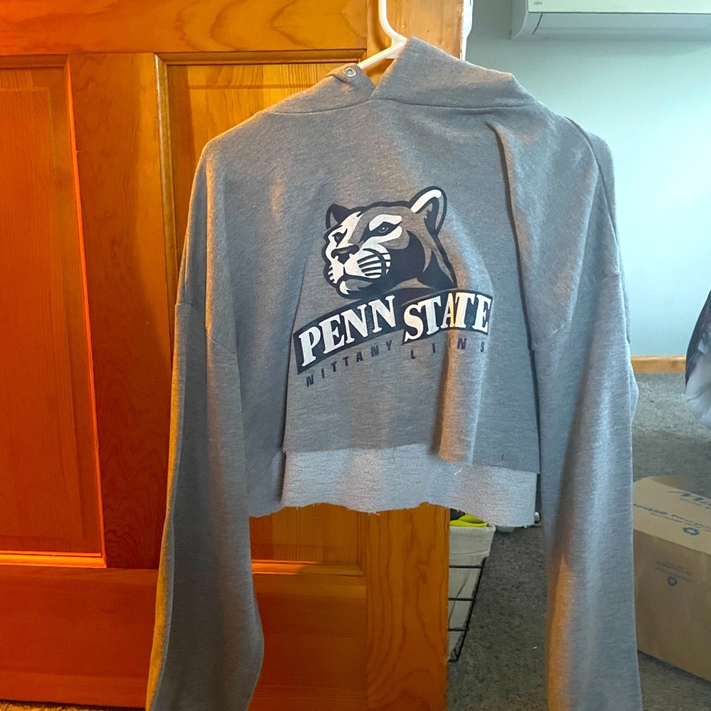 VINTAGE CROPPED PENN STATE SWEATSHIRT